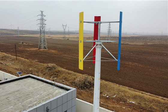 3 ब्लेड 5KW H वर्टिकल विंड टर्बाइन IP54 सबसे कुशल वर्टिकल एक्सिस विंड टर्बाइन