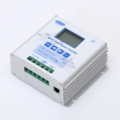 24 वोल्ट 700W रेगुलेटर MPPT 40A IP54 MPPT सोलर सिस्टम LCD डिस्प्ले: