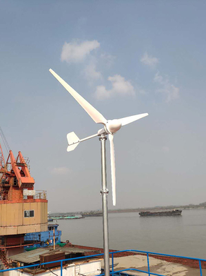 ग्लास फाइबर ब्लेड क्षैतिज पवन टरबाइन 5KW 96V 220V क्षैतिज पवन जनरेटर