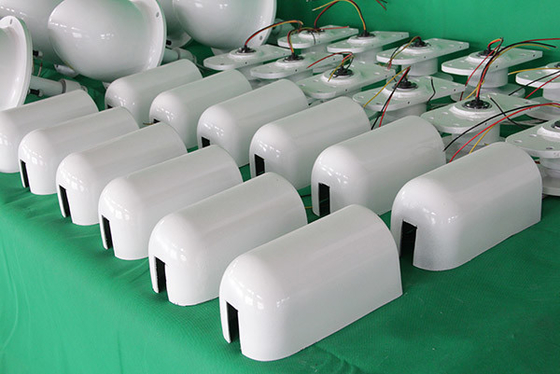 निकला हुआ किनारा कनेक्शन क्षैतिज पवन टरबाइन 10KW 220V क्षैतिज पवन चक्की