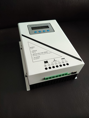 24V 48V 1000W MPPT विंड चार्ज कंट्रोलर LCD डिस्प्ले Mppt हाइब्रिड कंट्रोलर